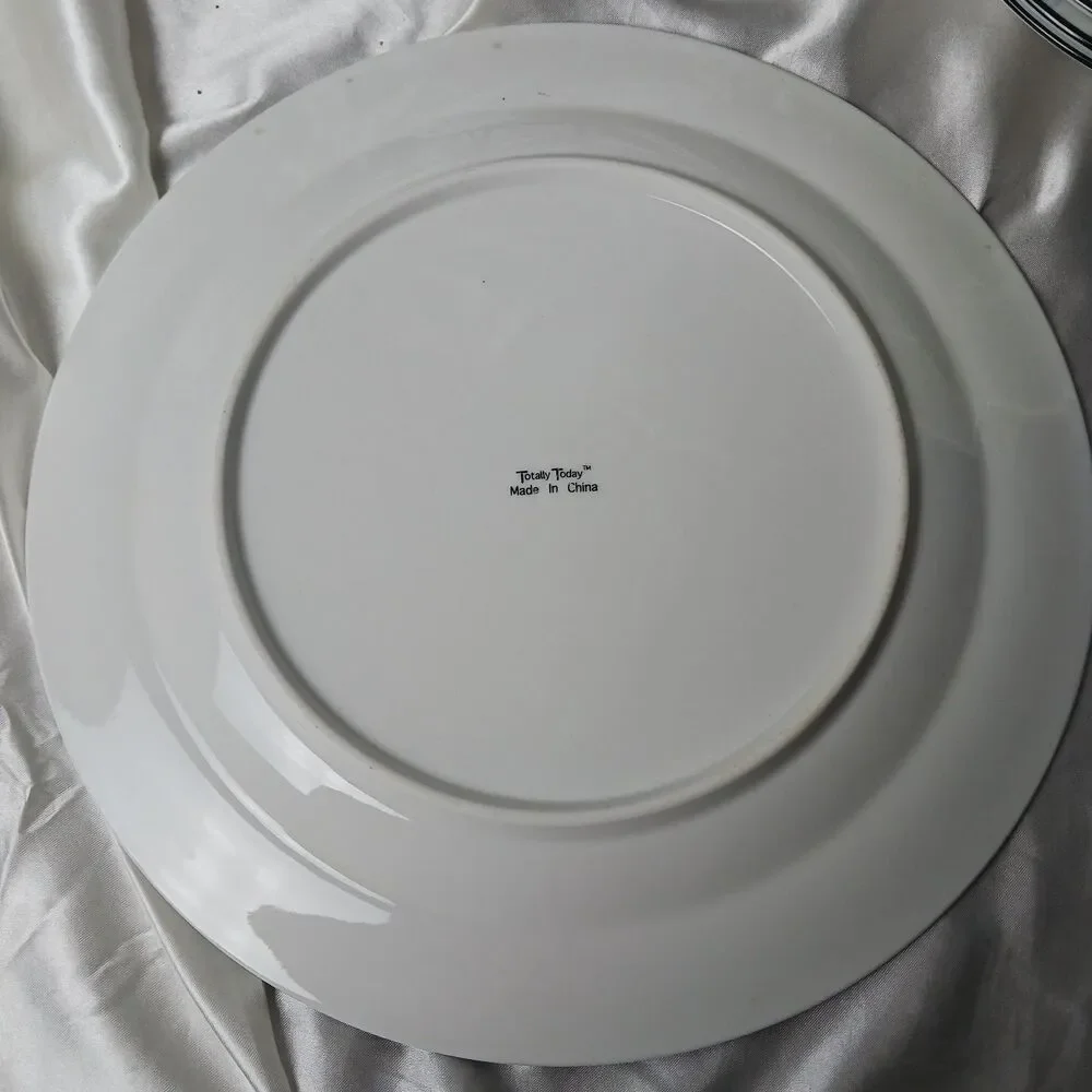 TOTALLY TODAY COASTAL LIGHTHOUSE DINNER SET FOR 2 (8 PIECES)